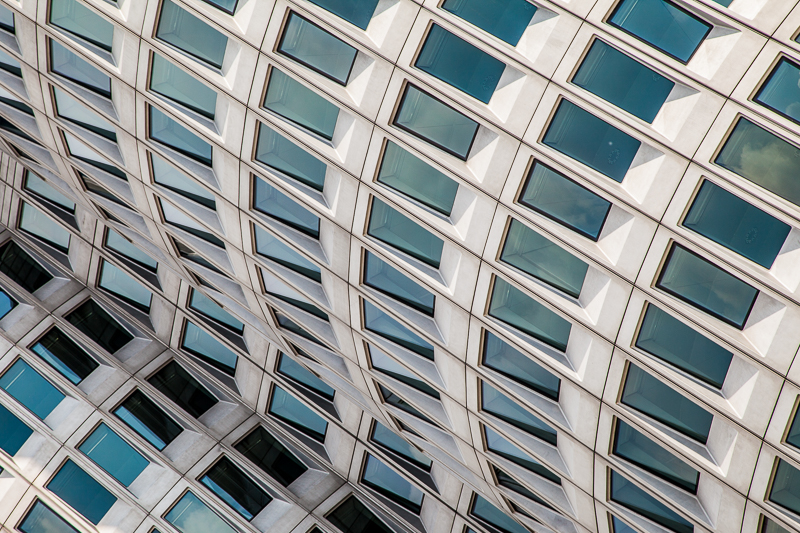 Architektur - Architekturfotografie - BMW - Deutschland - Fassade - München - View       von Franco Tessarolo