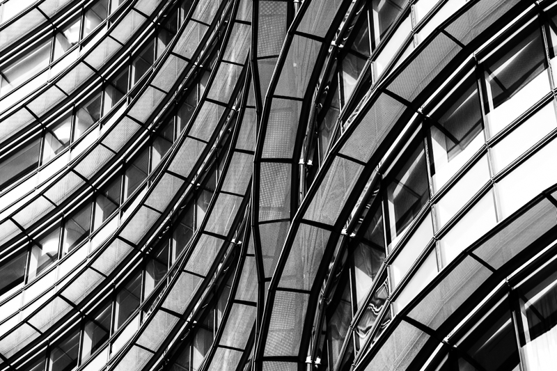 Architektur - Architekturfotografie - Fassade - Instagram - Italien - Mailand - Monochrom - UniCredit A Tower     von Franco Tessarolo