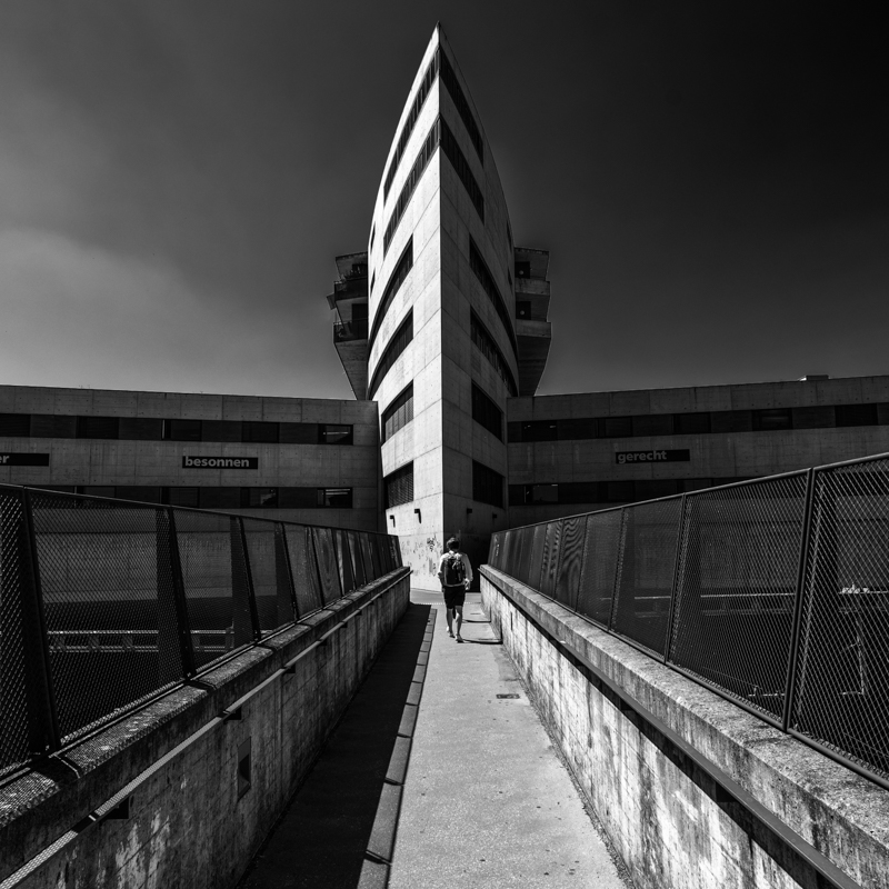 Aarau - Architektur - Architekturfotografie - Departement Bildung Kultur und Sport - Instagram - Monochrom         von Franco Tessarolo
