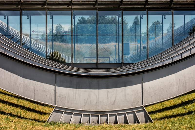 Architektur - Architekturfotografie - Bern - Fassade - Instagram - Paul Klee - Stadt - View     von Franco Tessarolo
