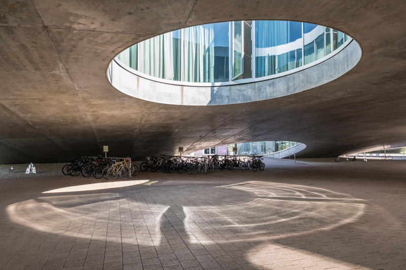 Architektur - Architekturfotografie - EPFL - Instagram - Lausanne - Rolex Learning Center - Sony Word Photography Award       von Franco Tessarolo