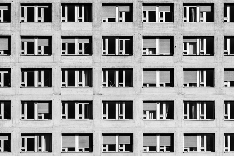 Architektur - Architekturfotografie - Fassade - Monochrom - Spital - Wetzikon         von Franco Tessarolo