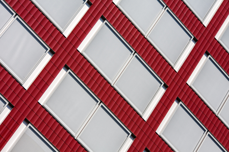 Architektur - Architekturfotografie - Fassade - Instagram - Rot - Zürich         von Franco Tessarolo