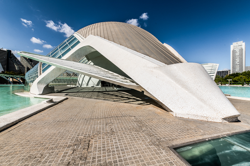 Architektur - Architekturfotografie - Calatrava - Instagram - Spanien - Valencia - l'Hemisfèric       von Franco Tessarolo